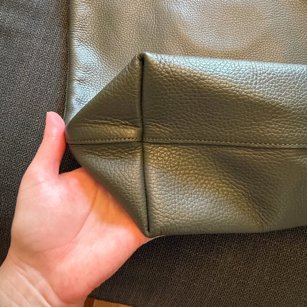 NWOT Cuyana Tall Easy Tote Dark Olive - Picture 12 of 13